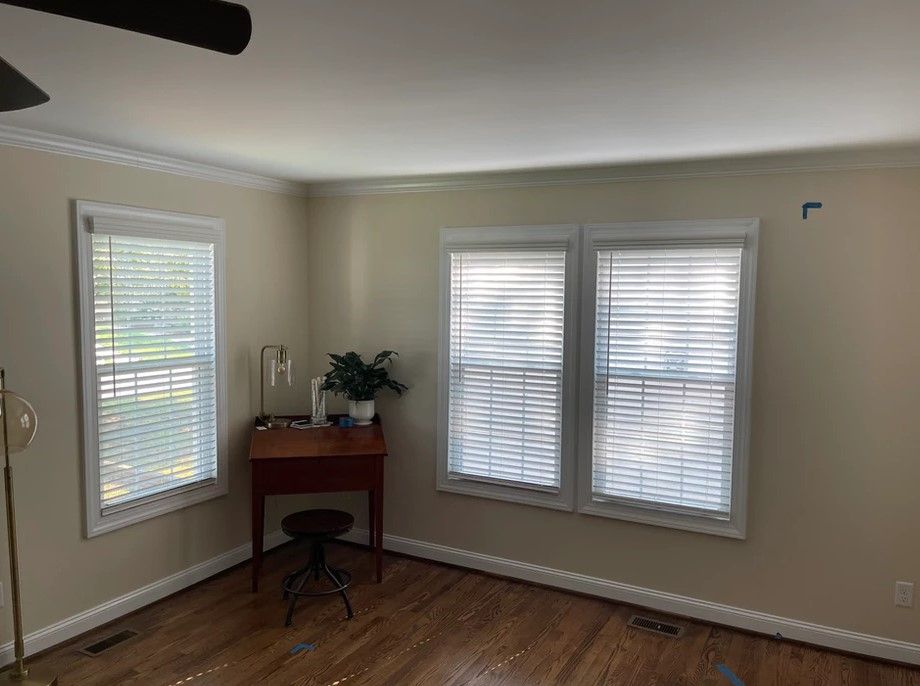 three window blinds