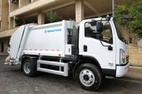 curbie-sanitation-weekly-backyard-trash-pickup
