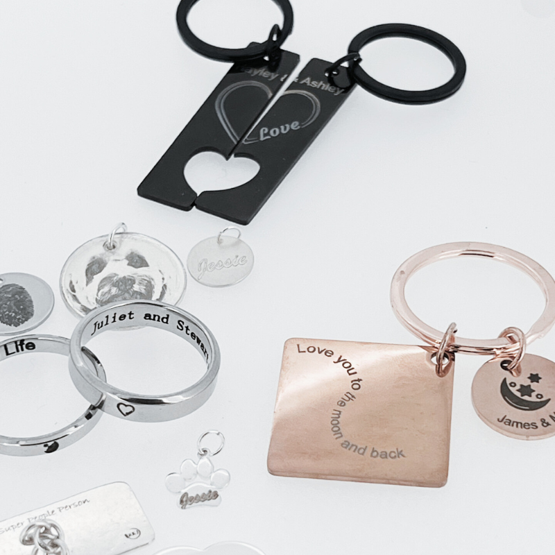 A keychain that says love you to the moon and back