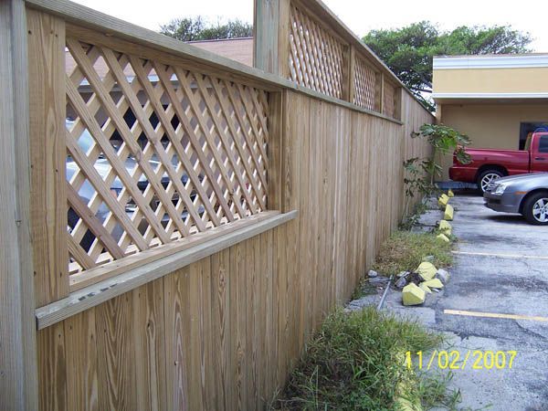 Lattice Fence — Cocoa Beach, FL — Darrell’s Docks