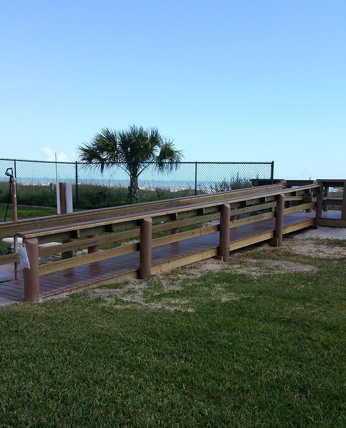 Dock Near Grass — Cocoa Beach, FL — Darrell’s Docks