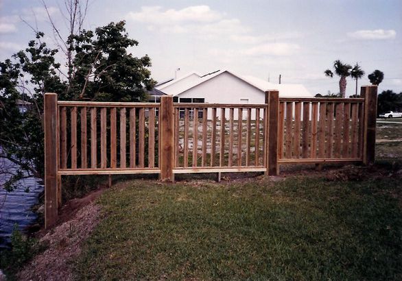 Wooden Fence — Cocoa Beach, FL — Darrell’s Docks