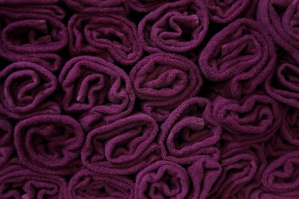 asciugamani viola scuro
