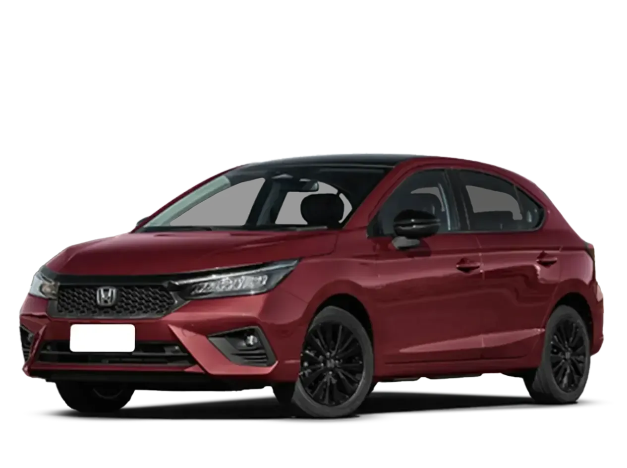 Honda City hatchback vermelho com teto e rodas pretos sobre fundo branco.