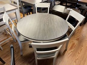 Table  w/ 4 chairs  - Hanover, PA - Tipton's New & Used Furniture
