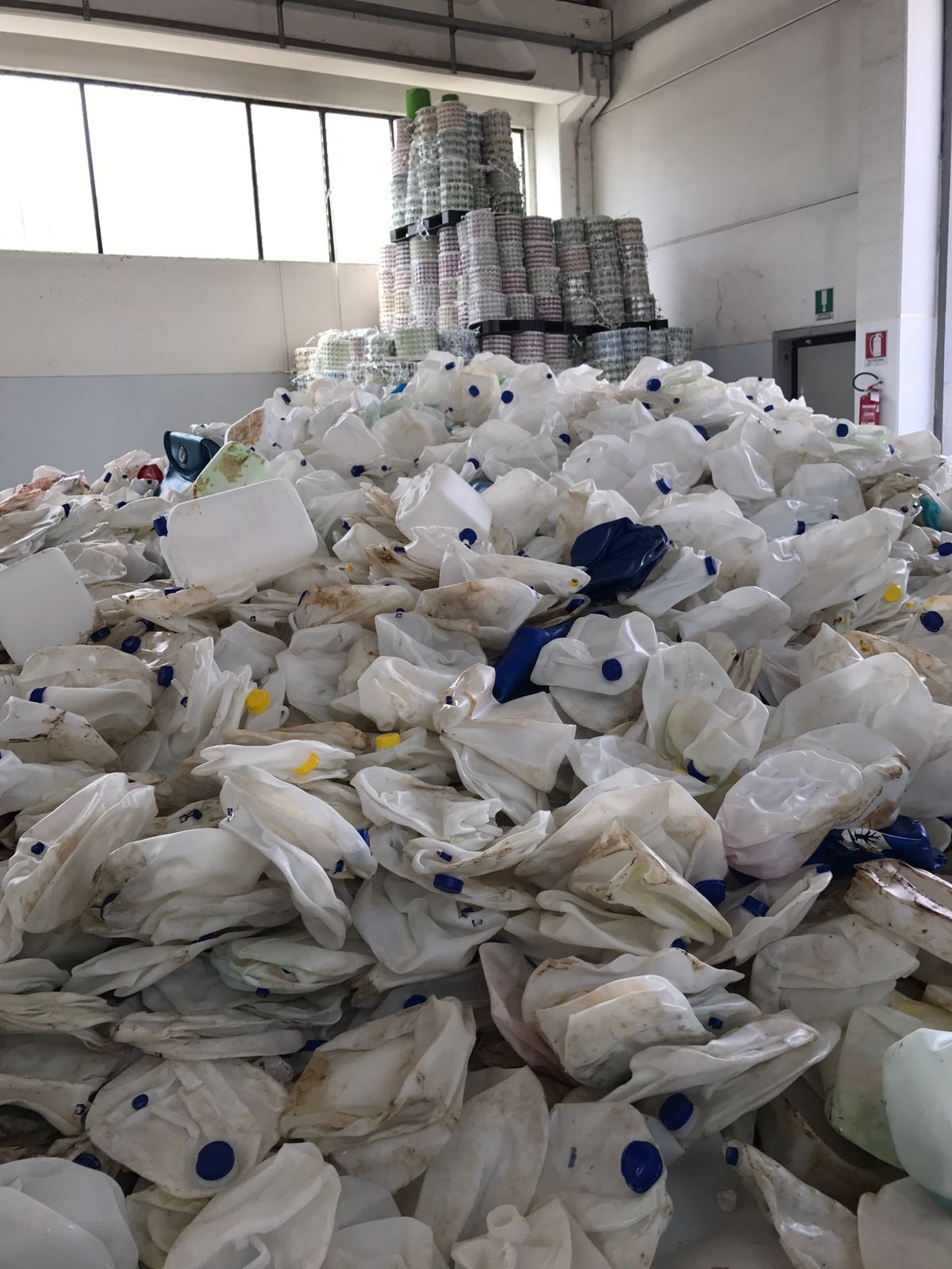 rifiuti materiale plastico