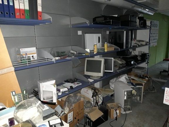 materiale e rifiuti raee da smaltire