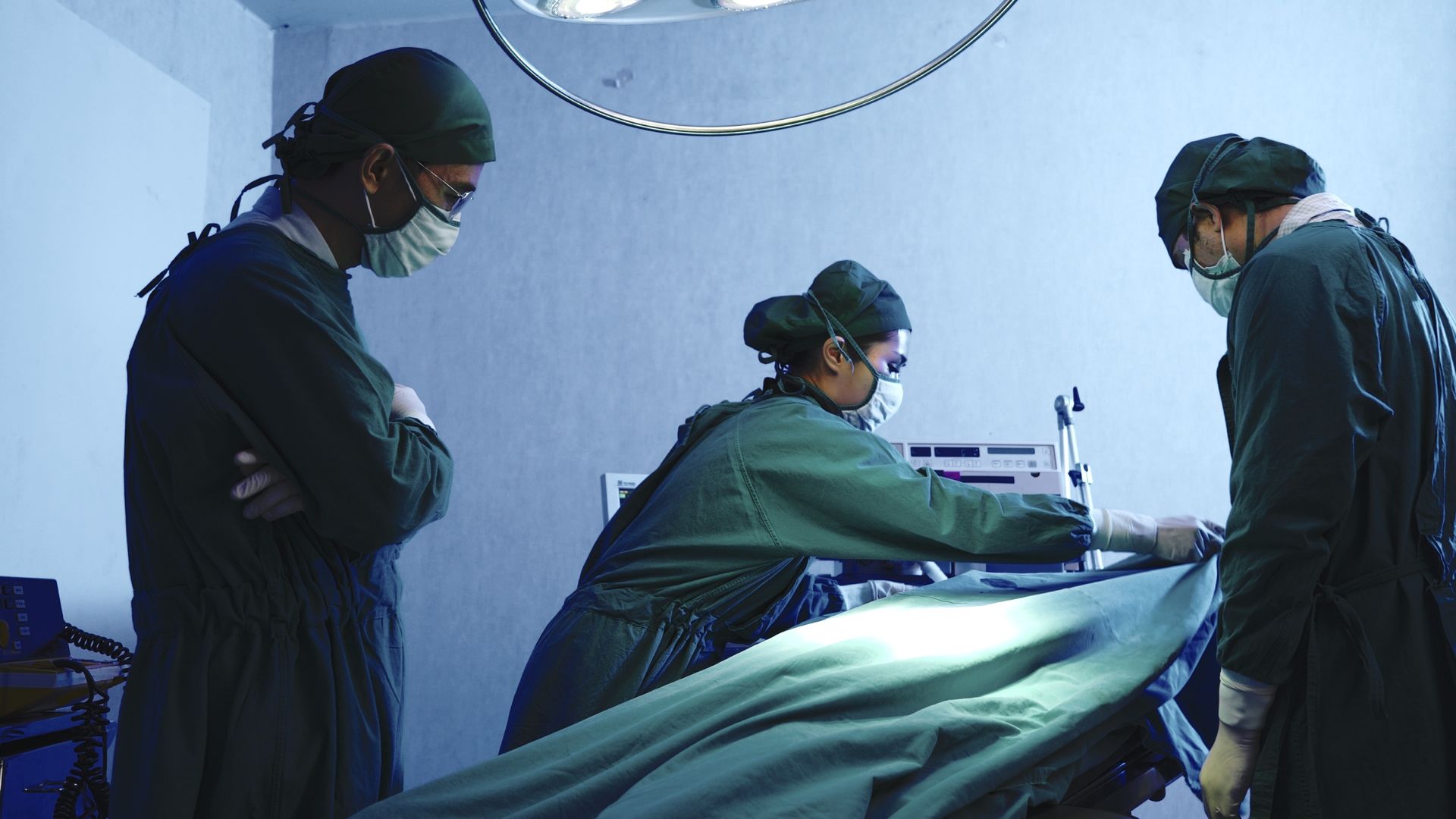 cirurgia de um traumatismo craniano