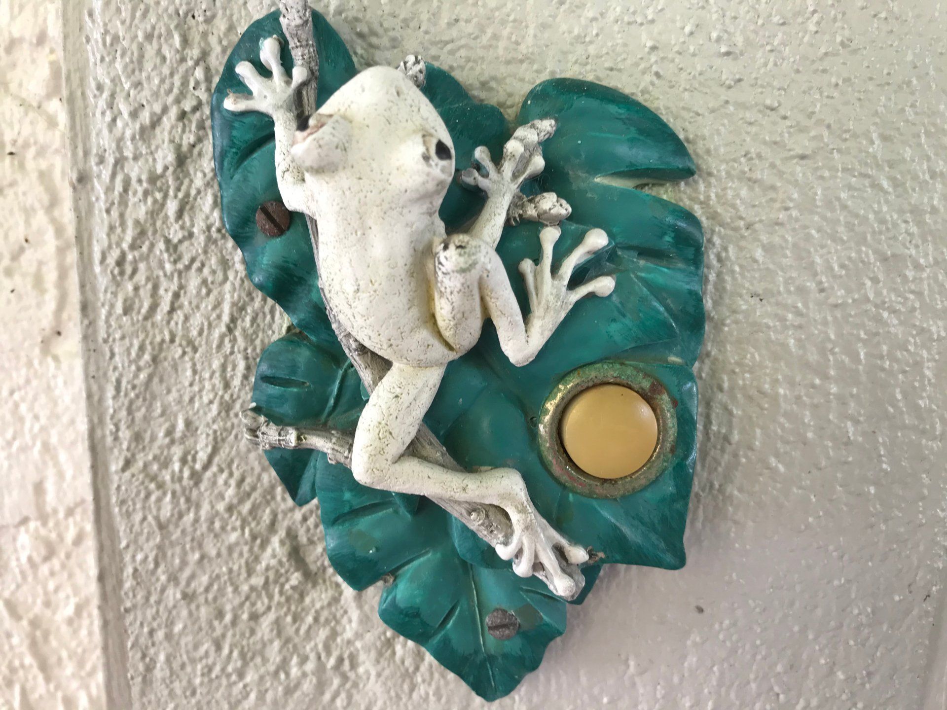 Doorbell on a suite at Palm Tree Villas