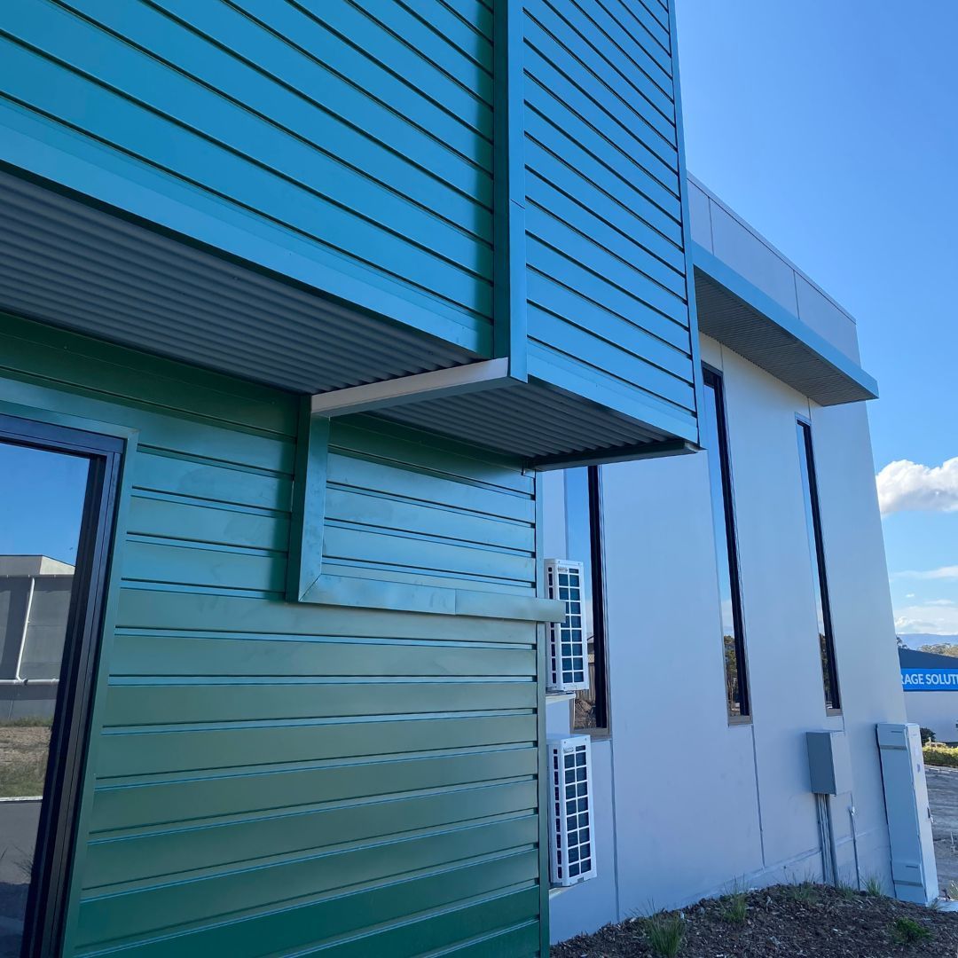 A outdoor Daikin split system air conditioning unit installed by Lakeside Air & Electrical.