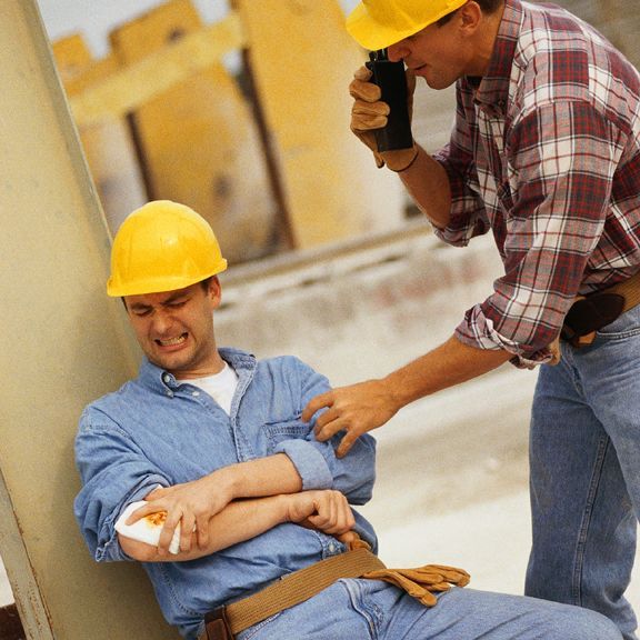 Occupational health and safety expert conducting a workplace evaluation