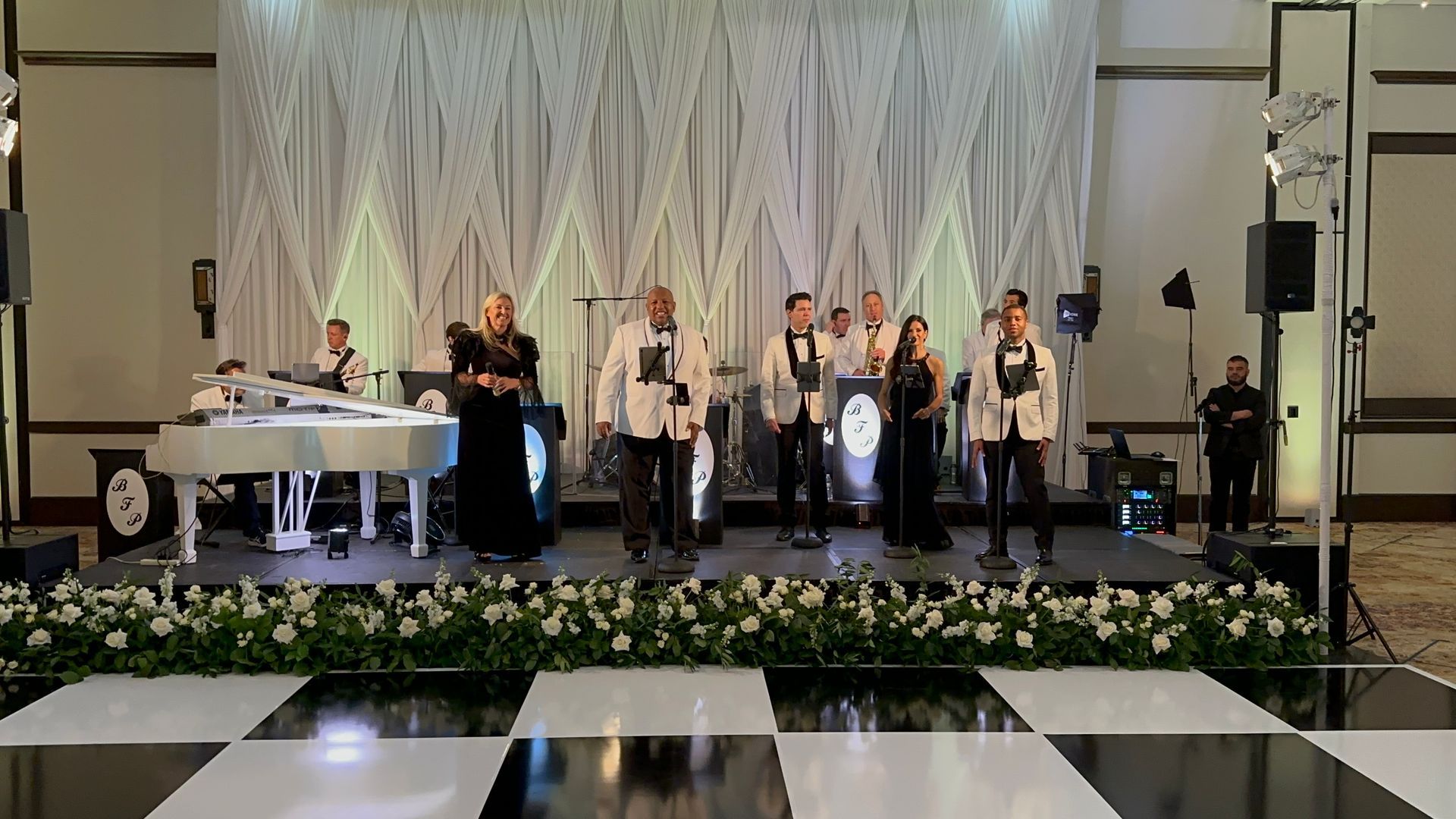 San Diego Live Wedding Band