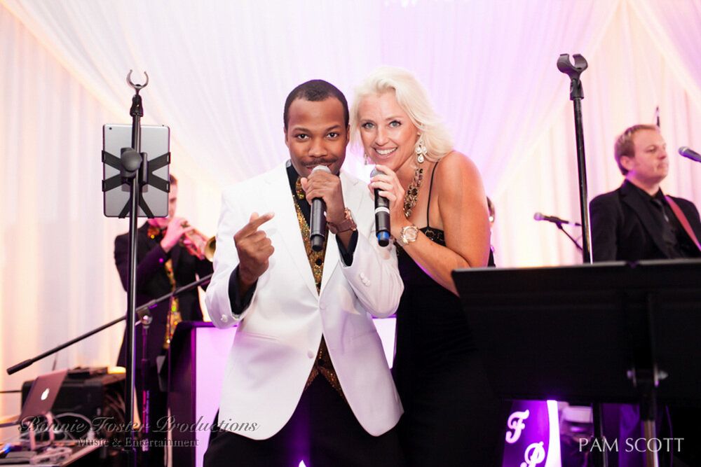 Bonnie Foster and lead singer live performance