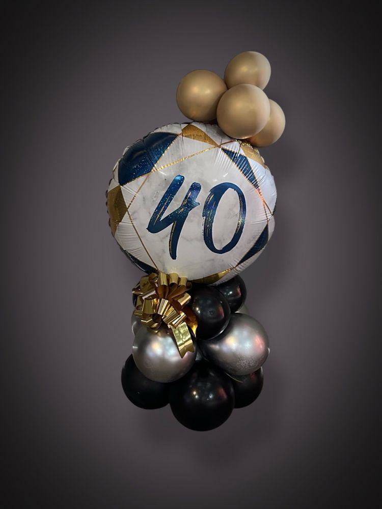 Balloon Airfilled centrepieces with the number 40 on the middle balloon