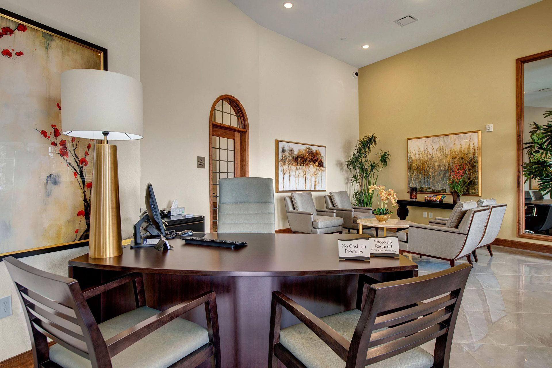 La Bella Vita Front Desk Apartments in Colorado Springs, CO
