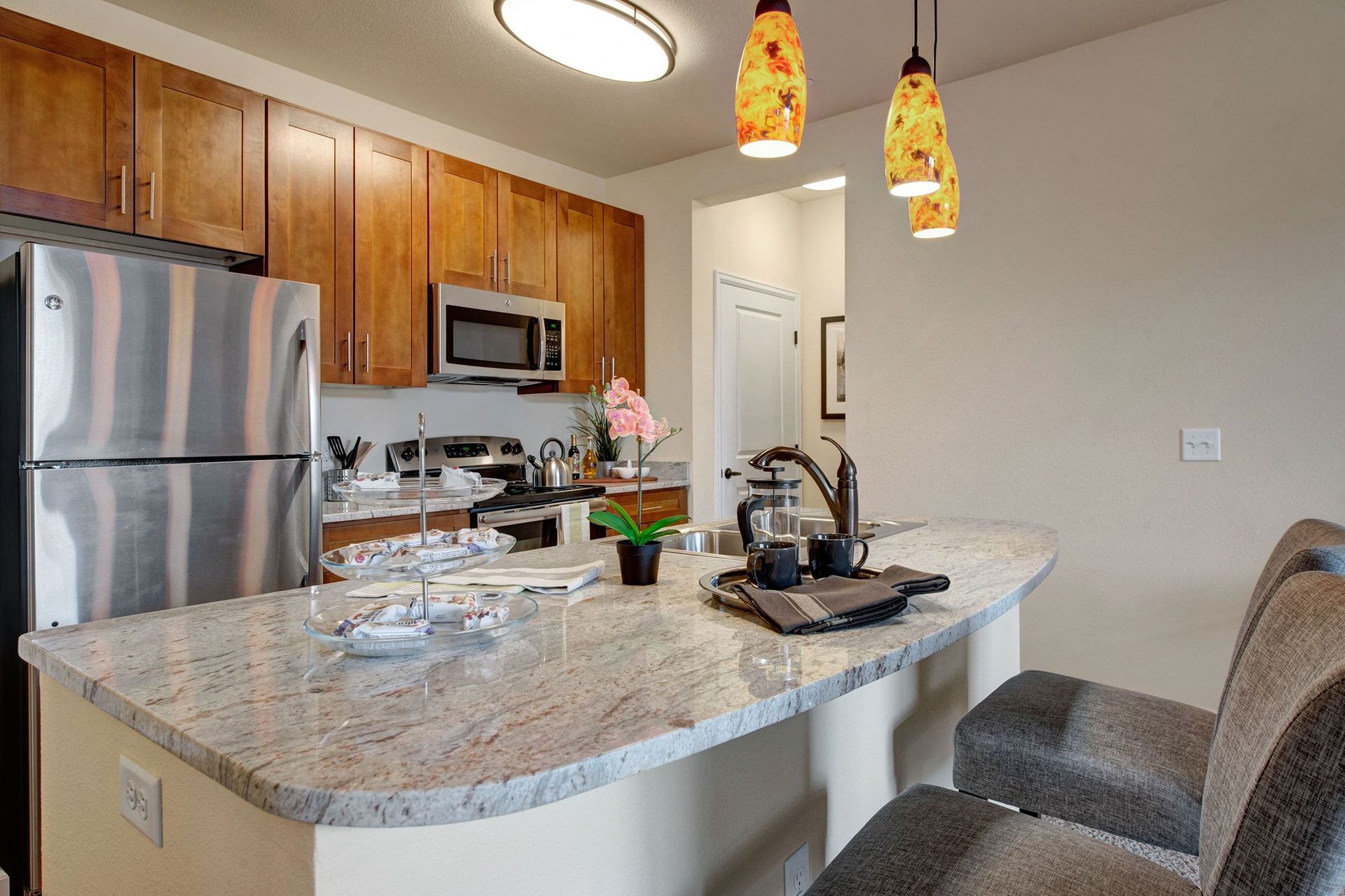 La Bella Vita Kitchen Side View Apartments in Colorado Springs, CO