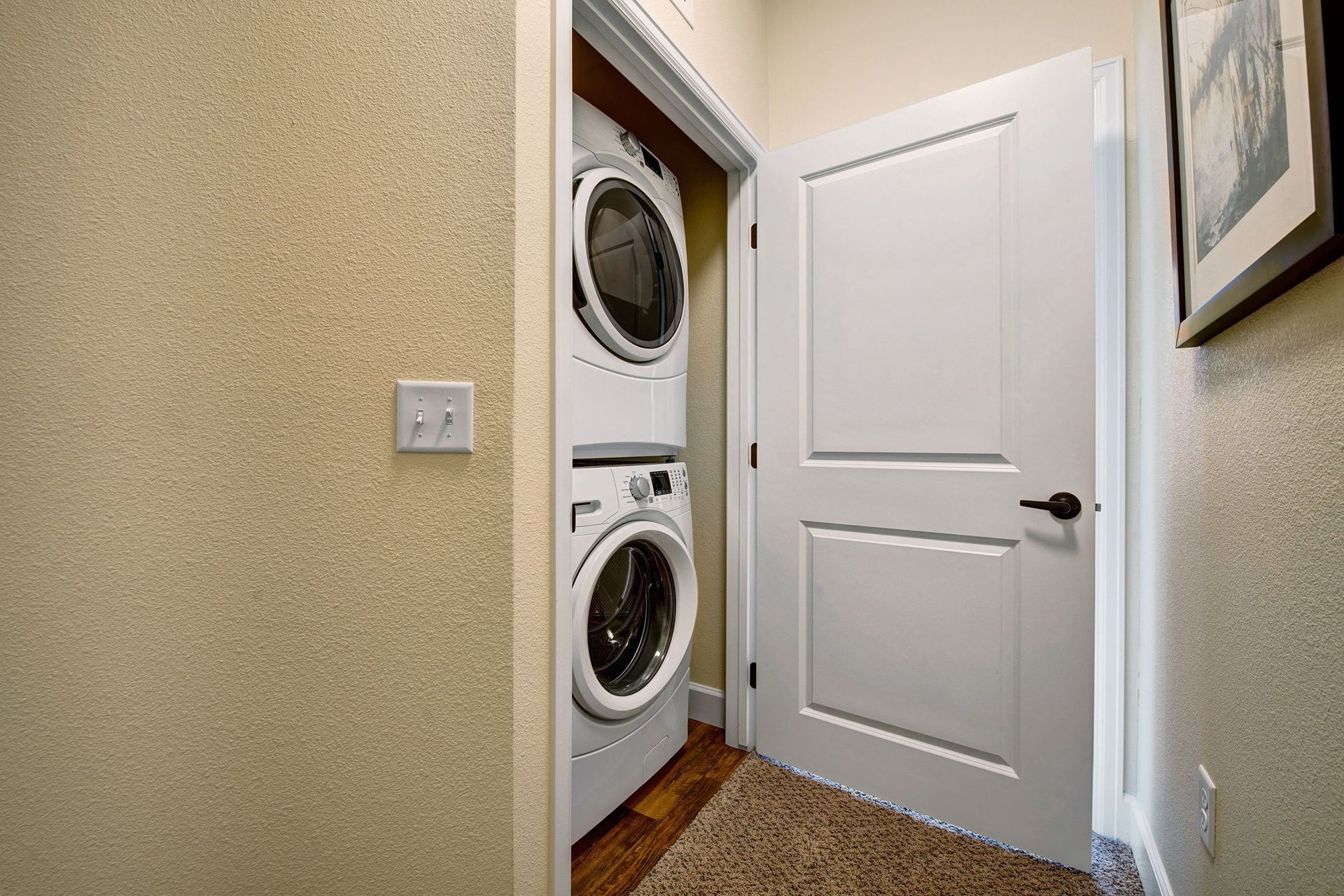 La Bella Vita Washer Dryer Apartments in Colorado Springs, CO