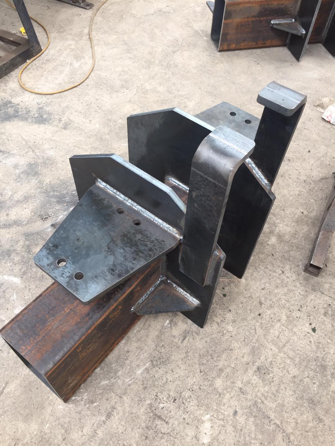 Draw Bars fabricated by MW Engineering & Fabrication Kirkcudbright Dumfries & Galloway Scotland