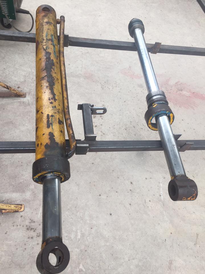 Hydraulic Rams fabricated by MW Engineering & Fabrication Kirkcudbright Dumfries & Galloway Scotland