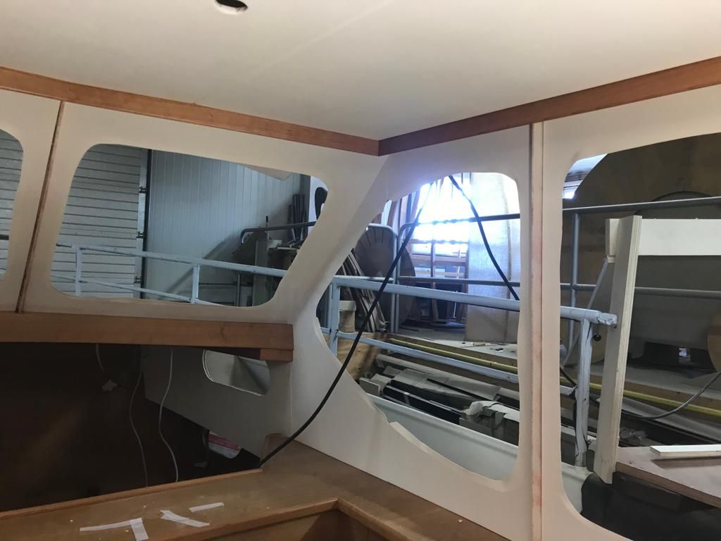 Leer Plafonds en wanden, afwerking Interieurbouw Cruiser JachtbetimmeringNoord