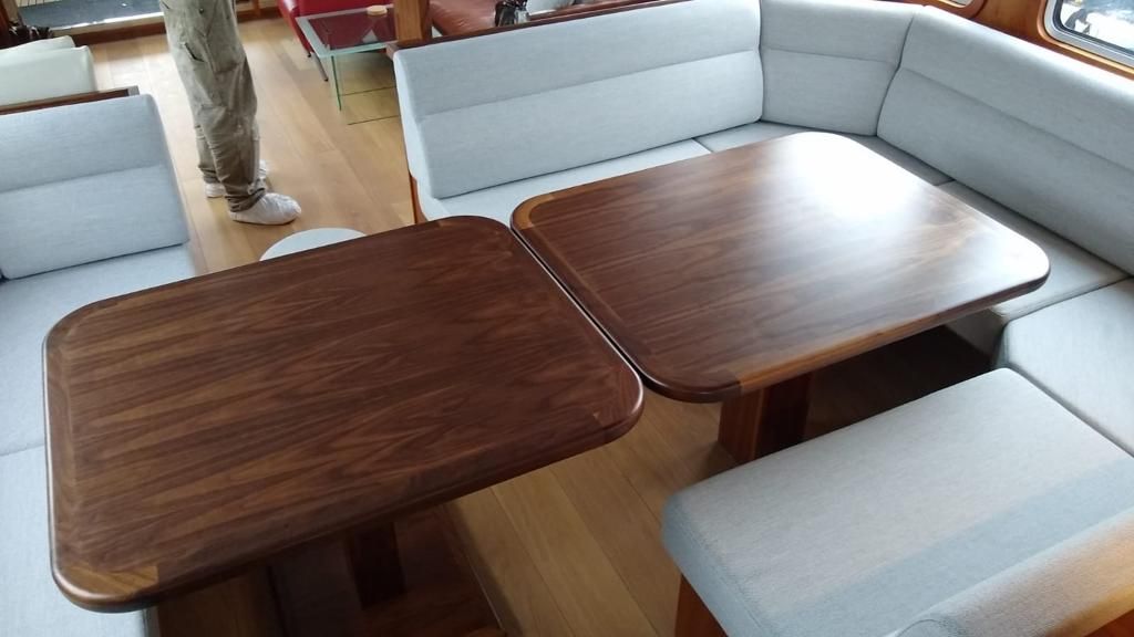 Twee Tafel en zithoek exclusieve interieur JachtbetimmeringNoord