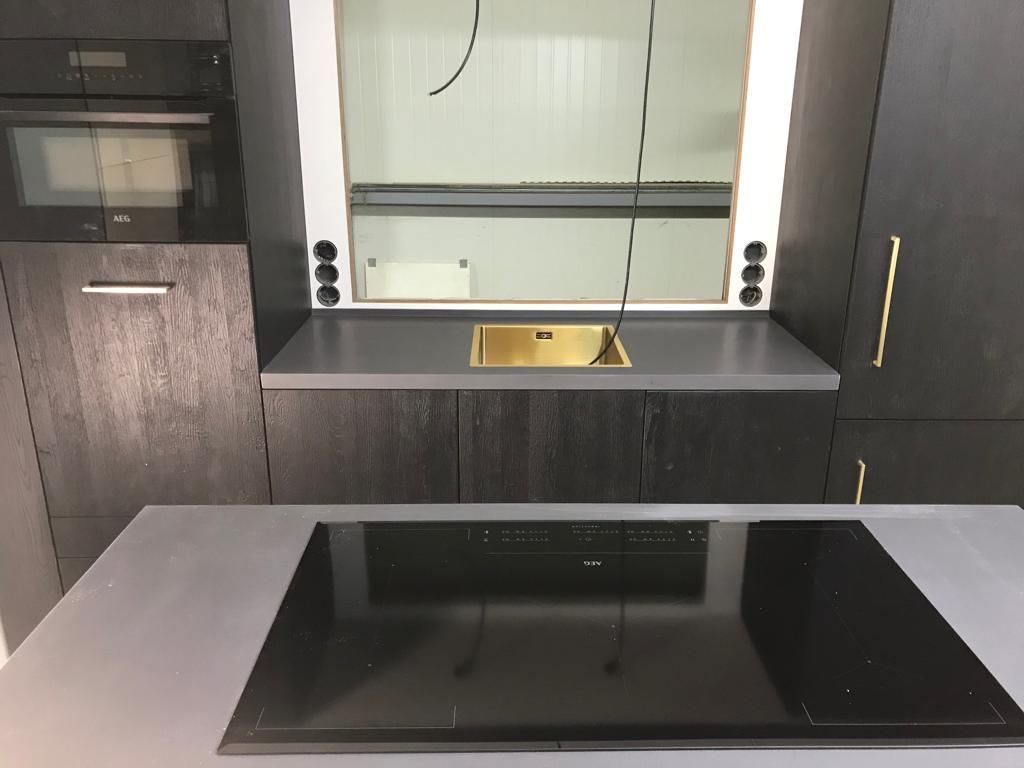 Moderne Keuken Zwart Exclusieve Woonwagen Interieur Maatwerk JachtbetimmeringNoord