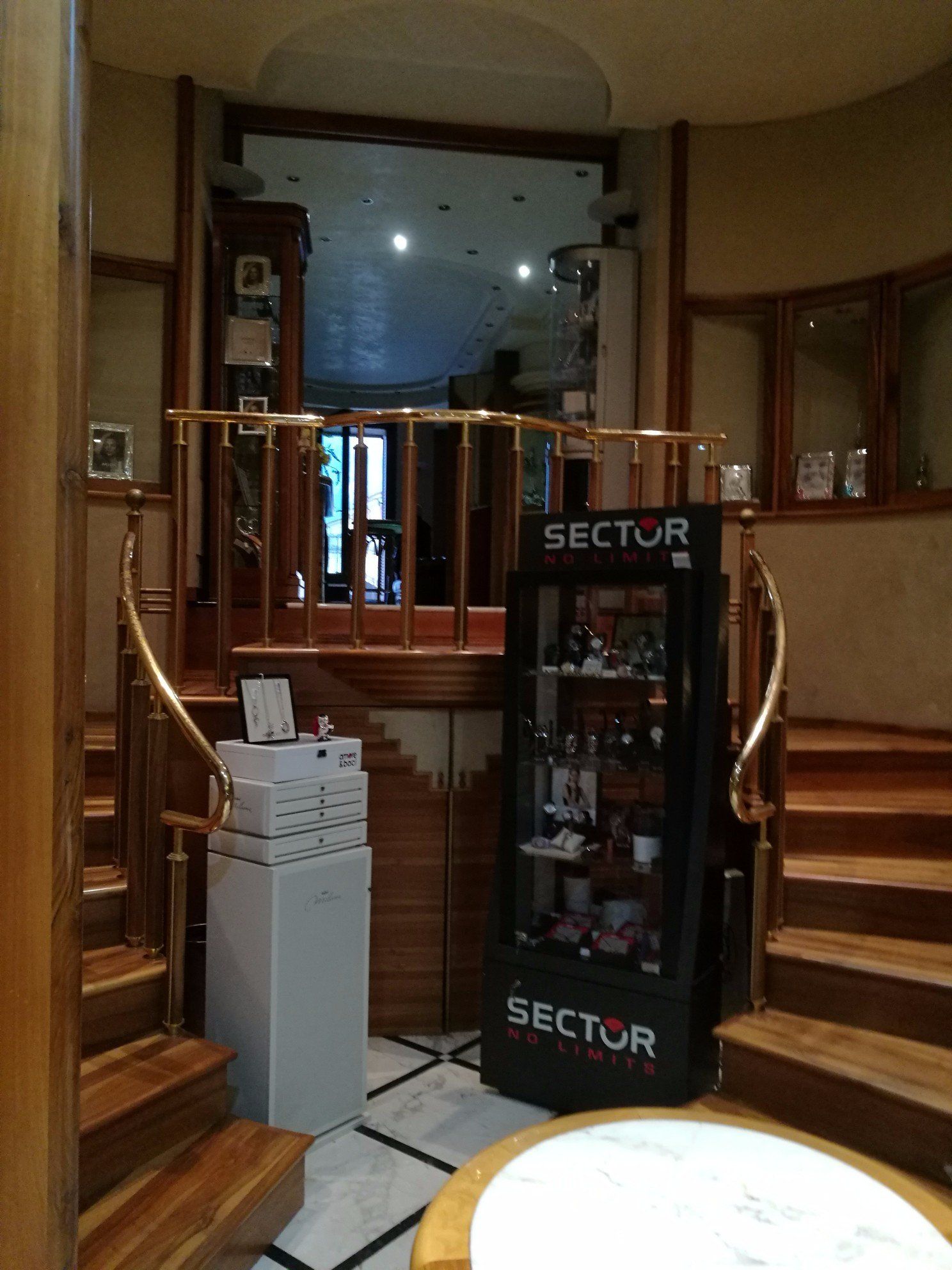 esposizione Sector in una gioielleria