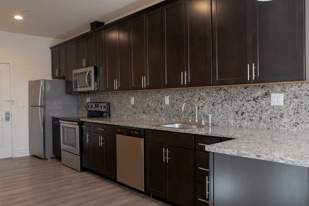 191 Hamilton kitchen