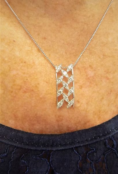 Necklace with diamond design on a woman's