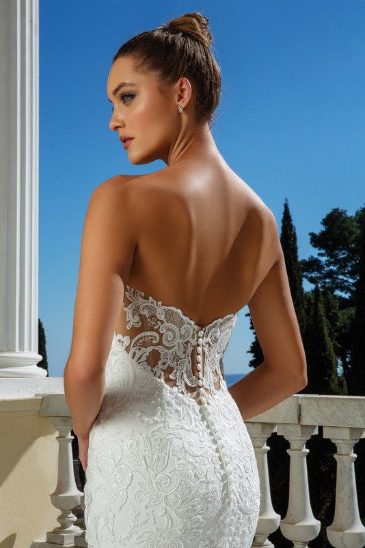 Justin Alexander wedding dress 88114 back close up