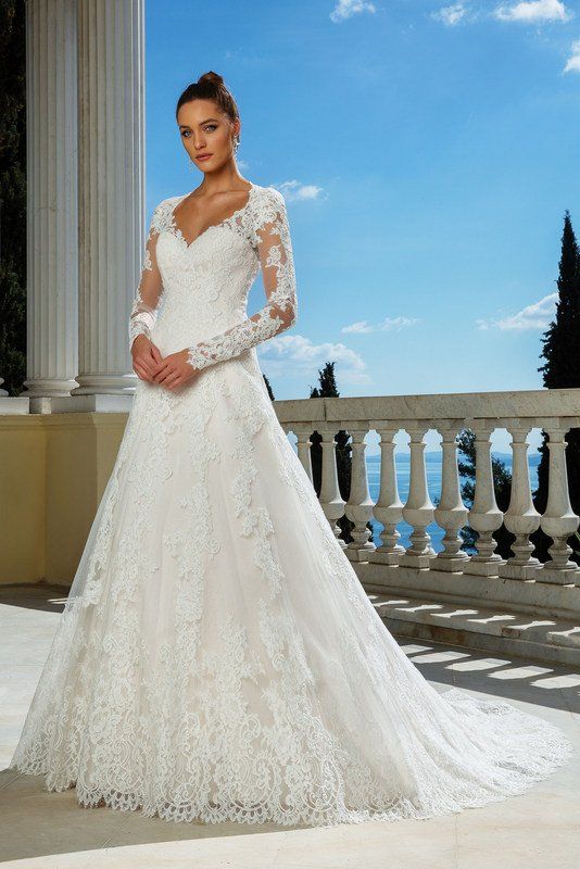 Justin Alexander wedding dress 88116 front