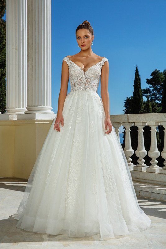 Justin Alexander wedding dress 88117 front