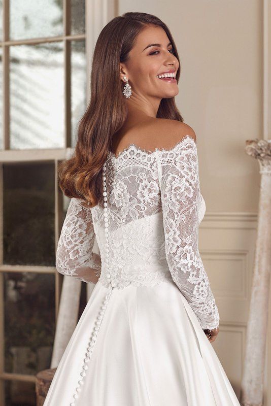 Justin Alexander wedding dress 88144 close up jacket