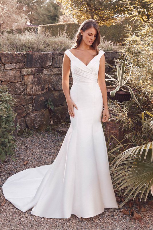 Justin Alexander wedding dress 88148 front