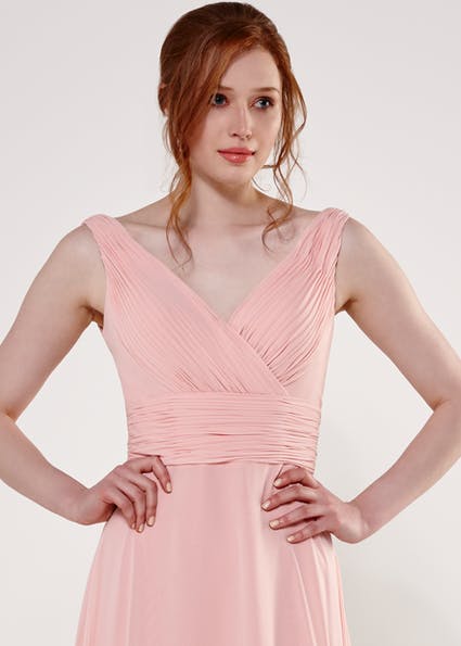 Romantica bridesmaid Cara close up