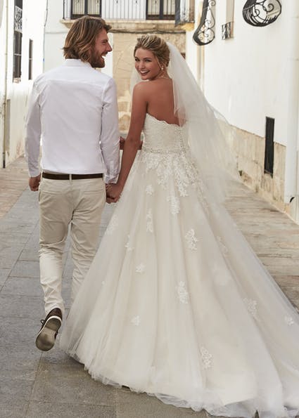 Romantica wedding dress Nicola back and groom