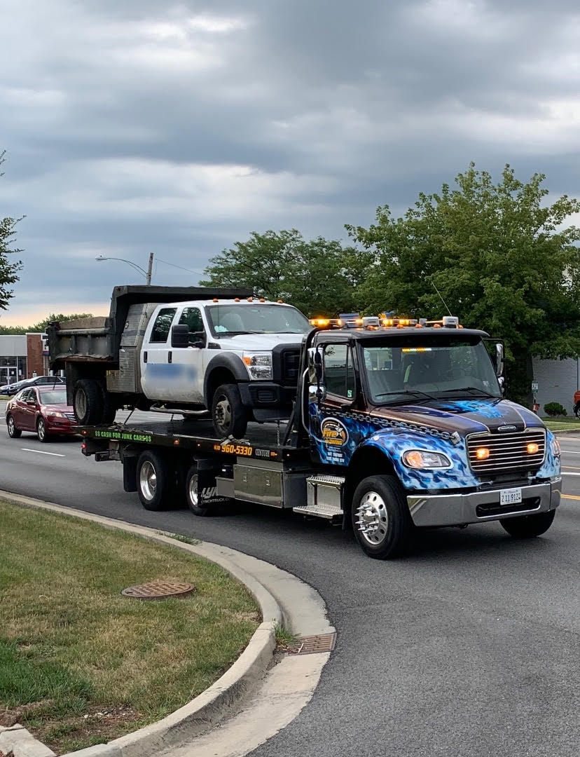 Tow Trucks Near You in Downers Grove, Naperville & DuPage County 24/7