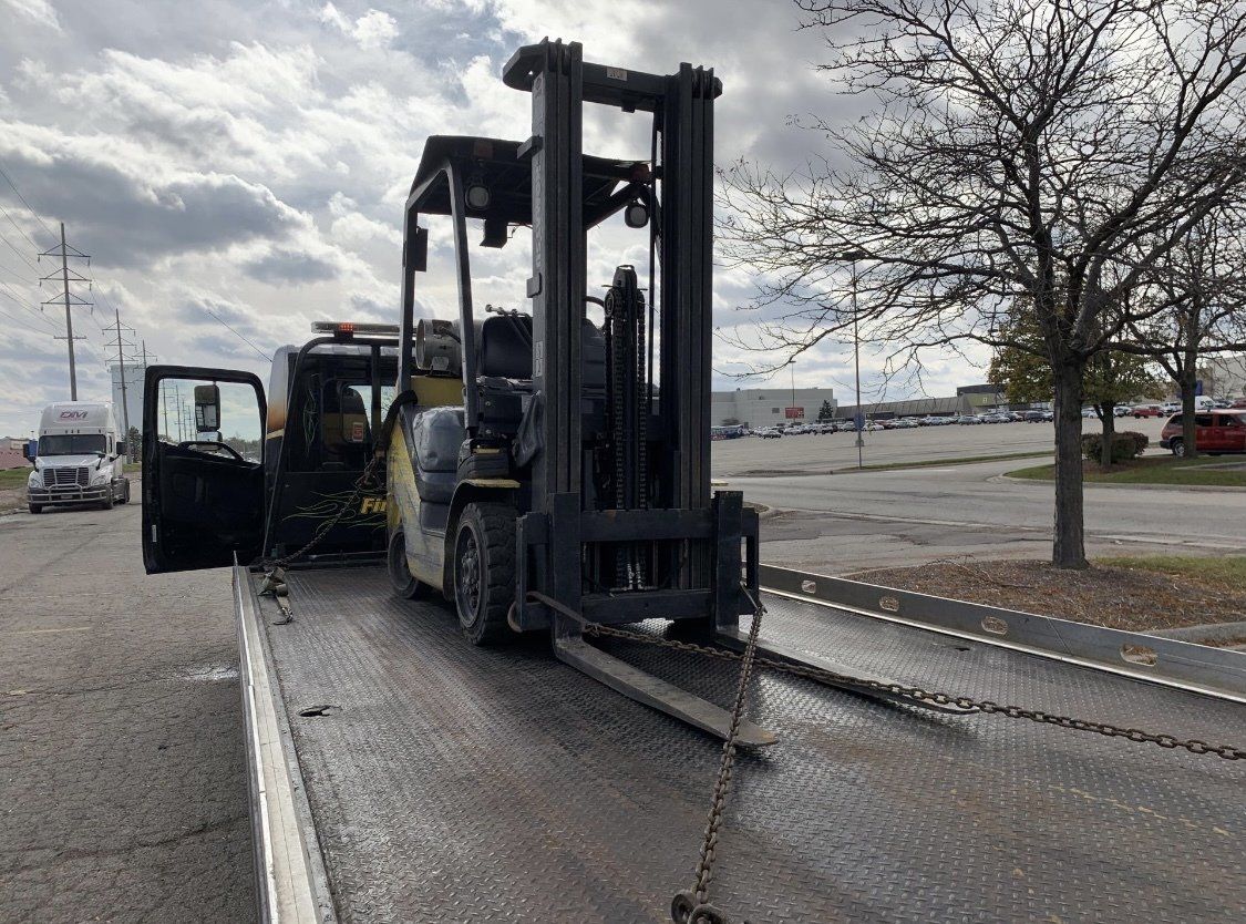 Tow Trucks Near You in Downers Grove, Naperville & DuPage County 24/7