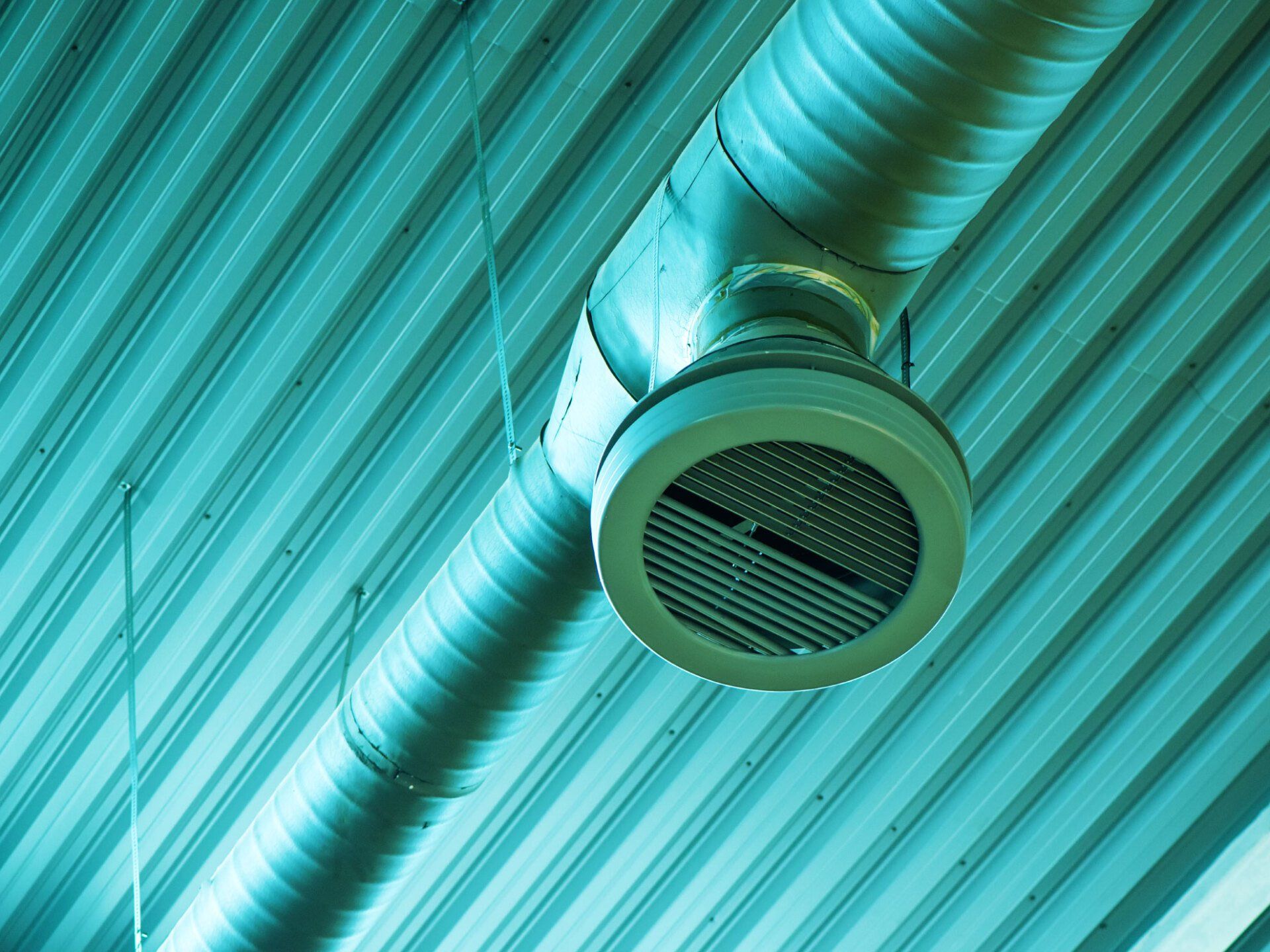 Imagem de parte do sistema de ventilação industrial