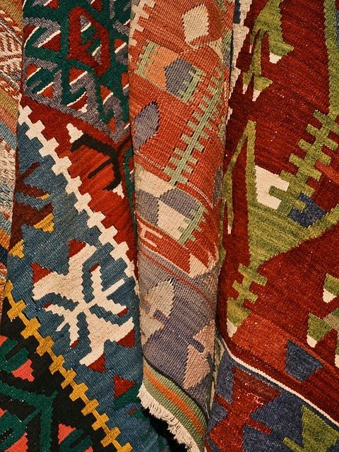 turkish rug cleaning and repair , resizing, pdding, rebinding, refringing,