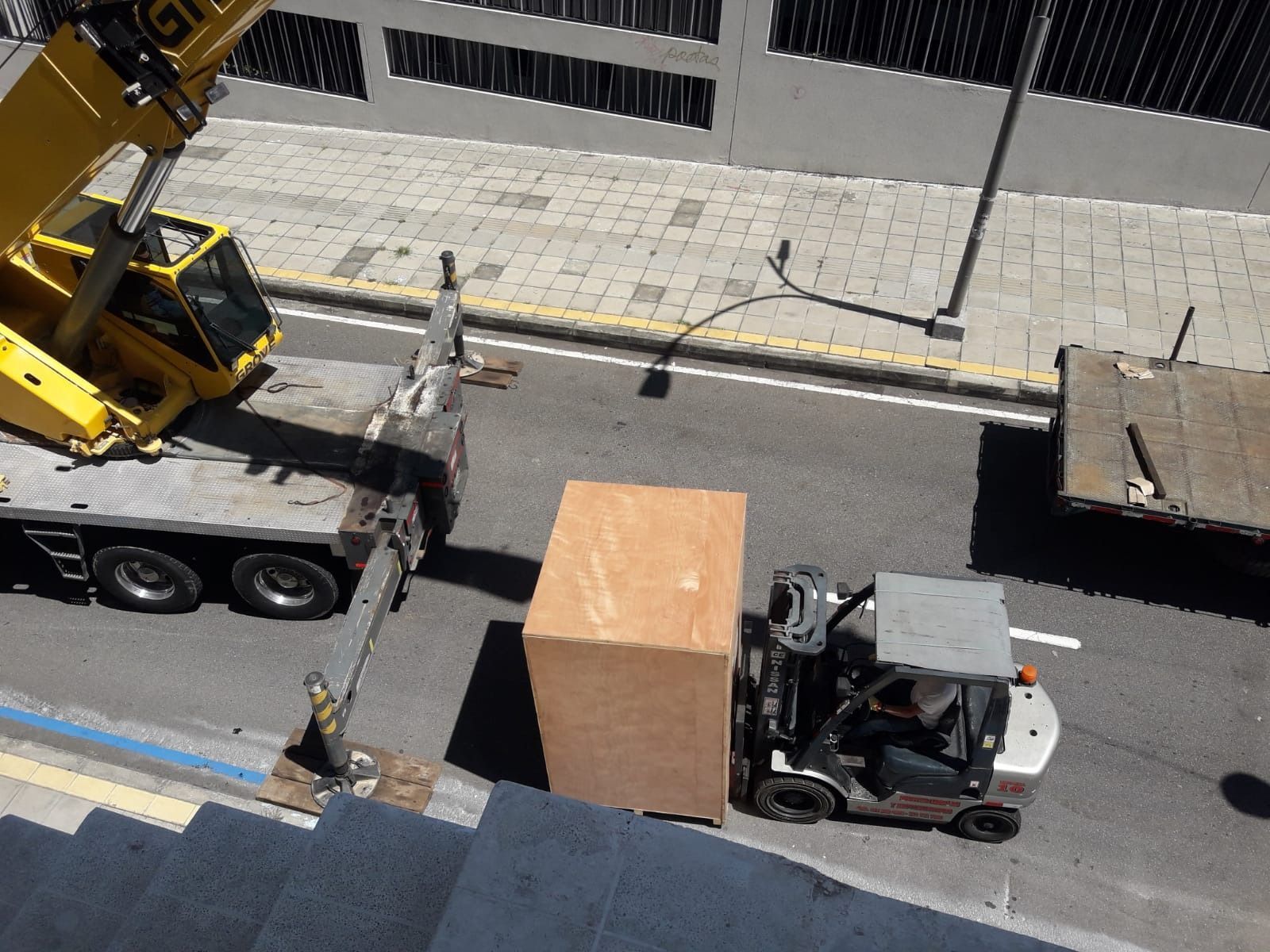 Grúas y movimientos de Santander s.a.s