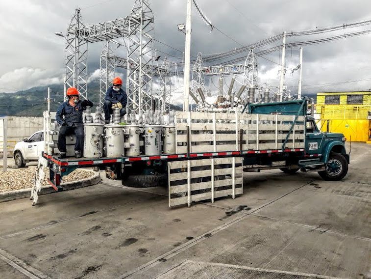 Grúas y movimientos de Santander s.a.s