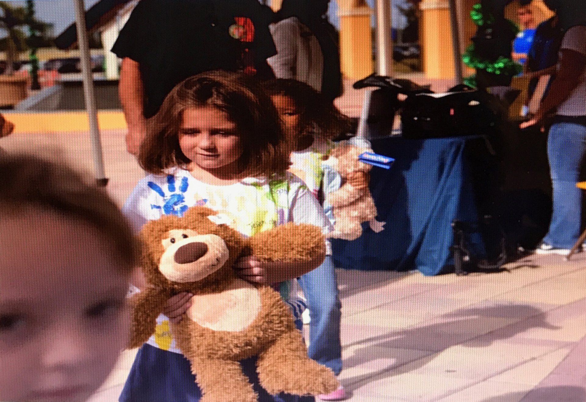 St. Lucie County School kids getting ready for the Buddy Bear® Parade