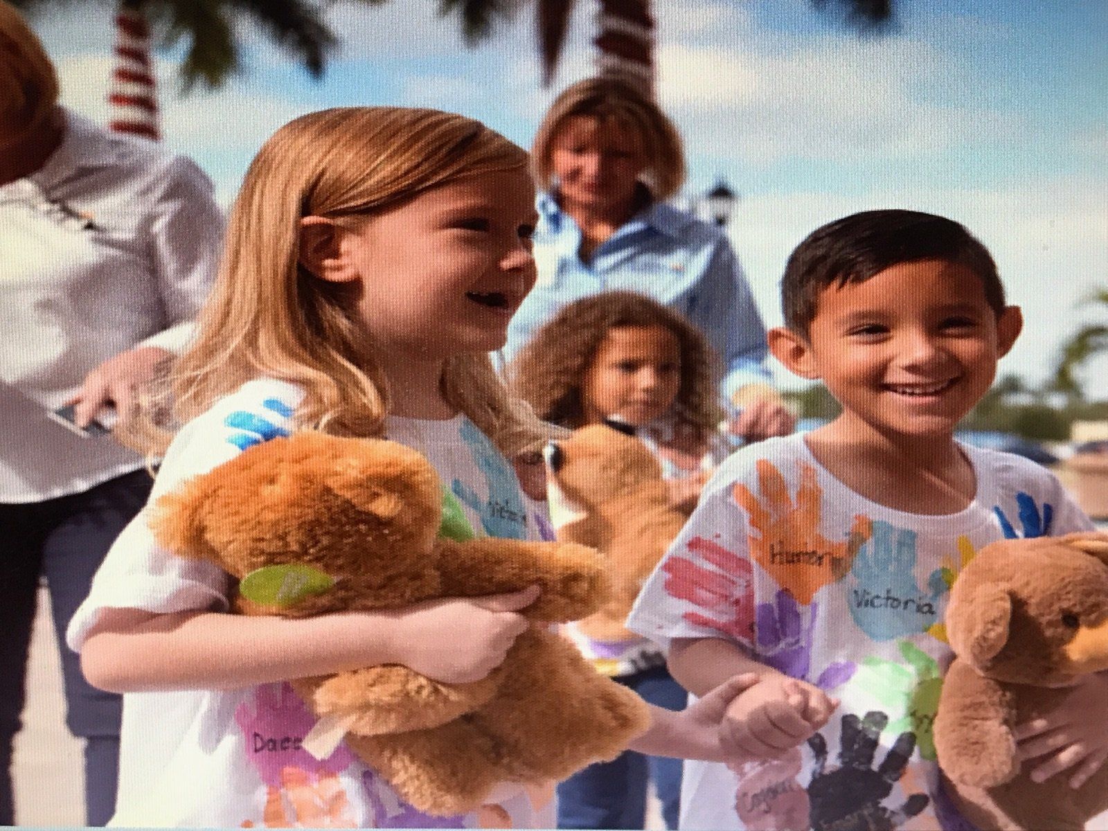 St. Lucie County School kids loved being in the Buddy Bear® Parade!