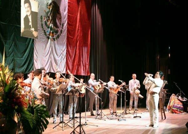 MARIACHI FIESTA BRAVA