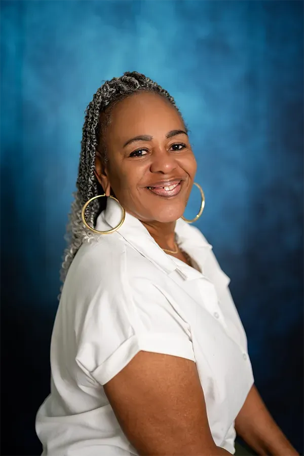 Administrative Assistant Dalfenia Woods Headshot