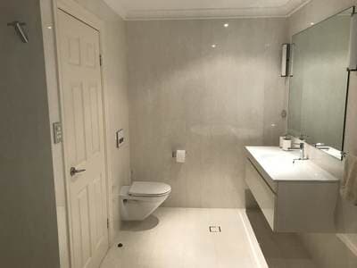 Floor to Ceiling Tiling