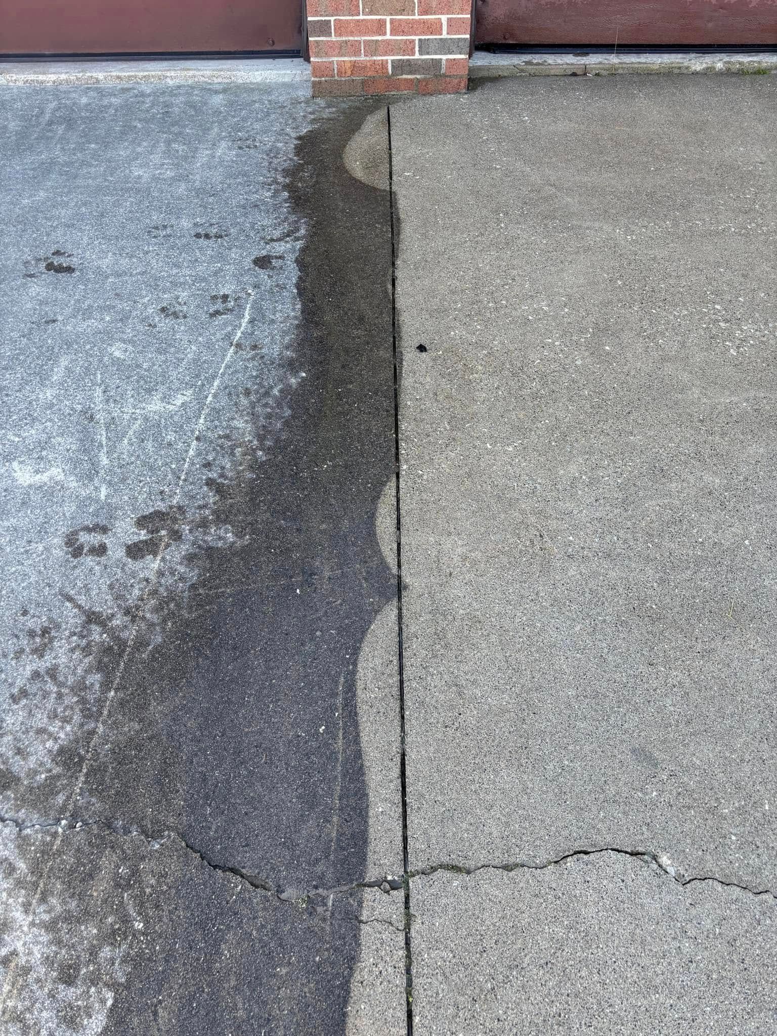 A before and after picture of a concrete driveway.