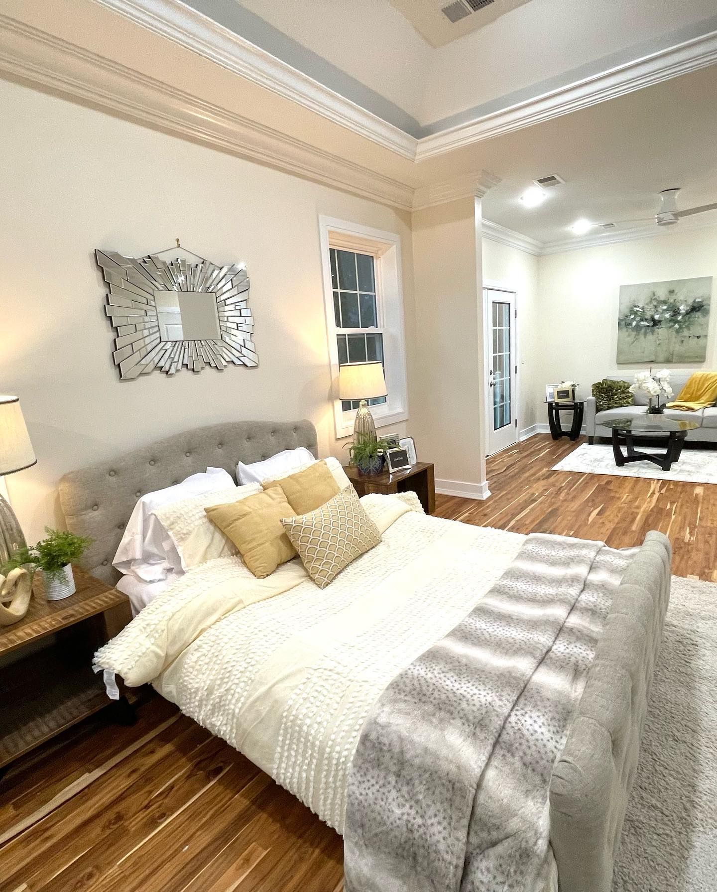 BEDROOM INTERIOR DECORATING