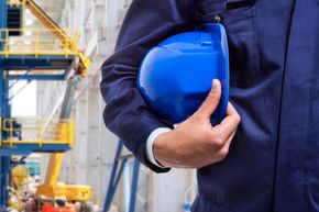 Building contractor